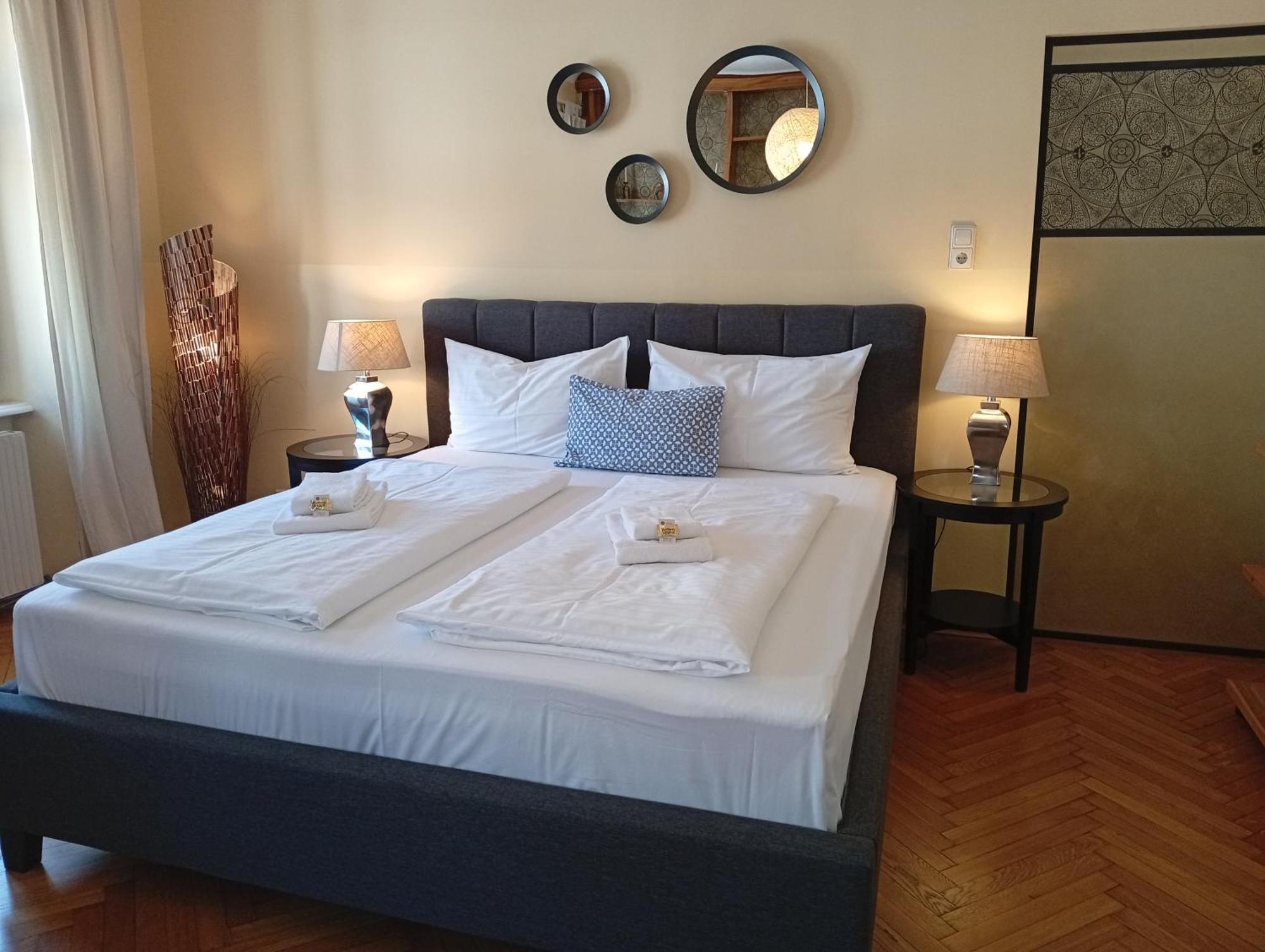 Arte Vida Boutique Apartment